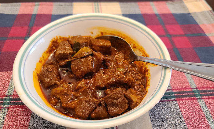 Slow-Cooked Spicy Beef Curry