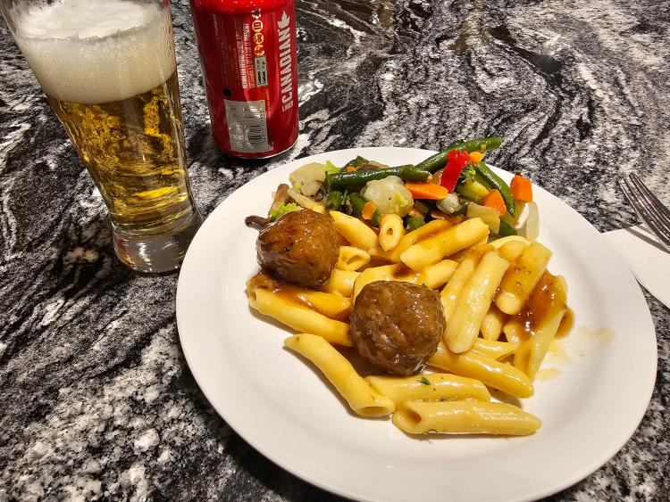 Pasta and Meatball Dinner 