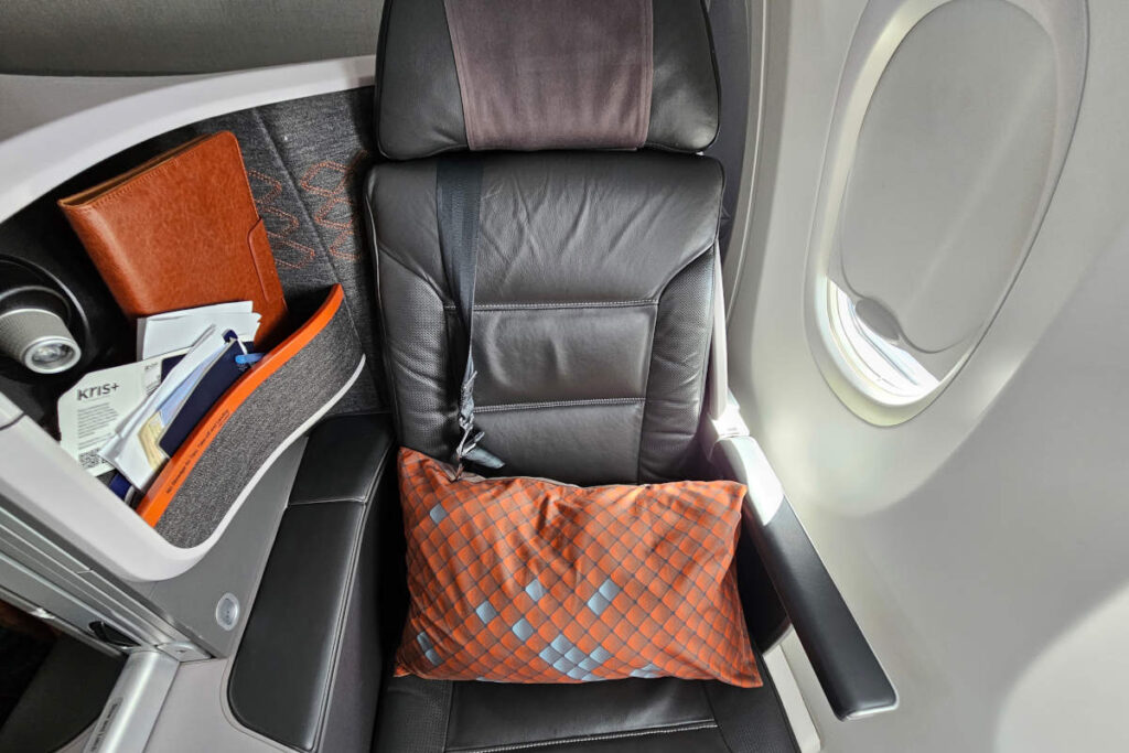 The Seat for Singapore - Siem Reap Business Class Flight