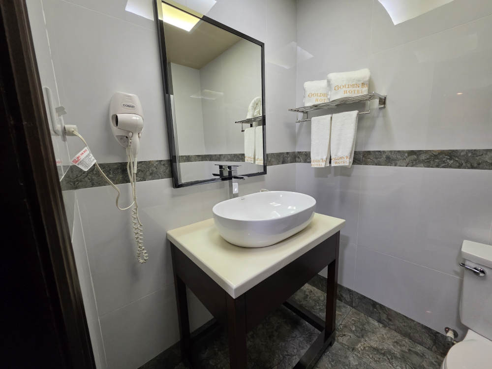 The Bathroom at Golden Bay Hotel in Belize City